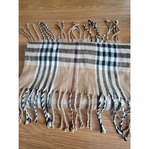 Pierre Cardin Scarf - Picture 4 of 5